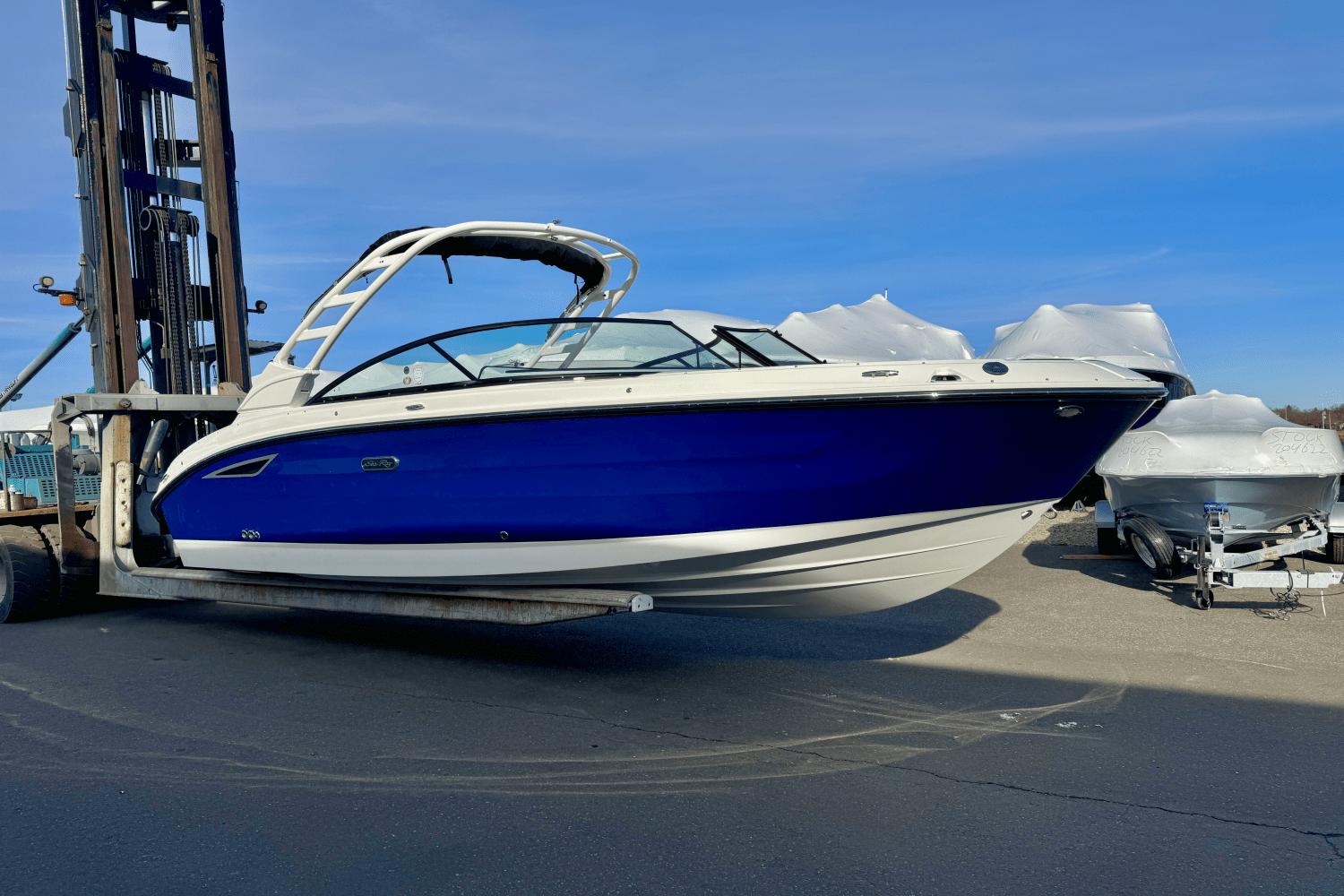 2025 Sea Ray SDX 250
