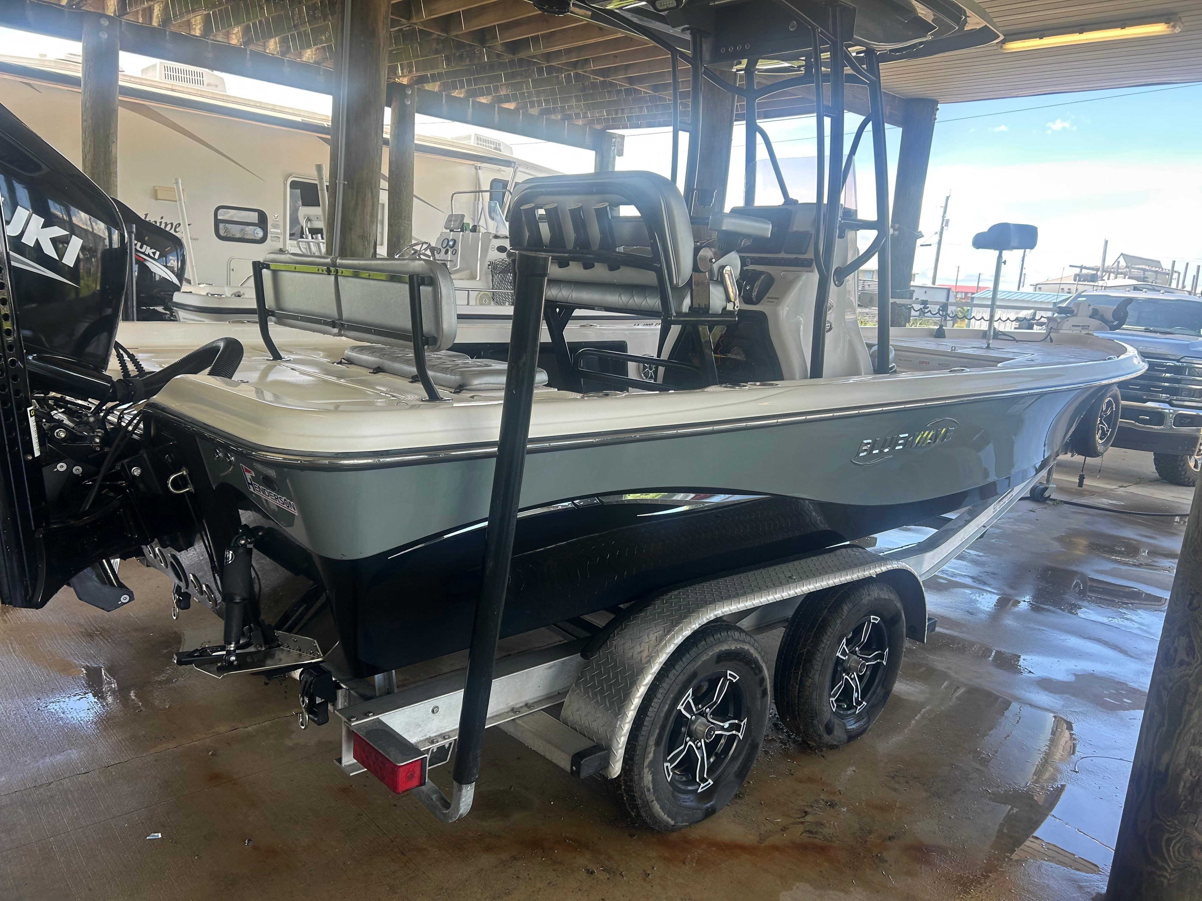 2022 Blue Wave 2400 PureBay