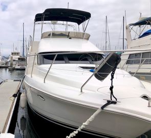 2000 Silverton 351 Sedan Cruiser