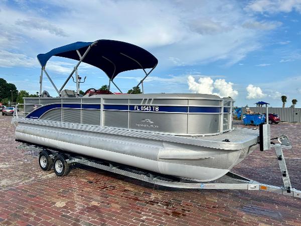 2022 Bennington SX 23 Fishing