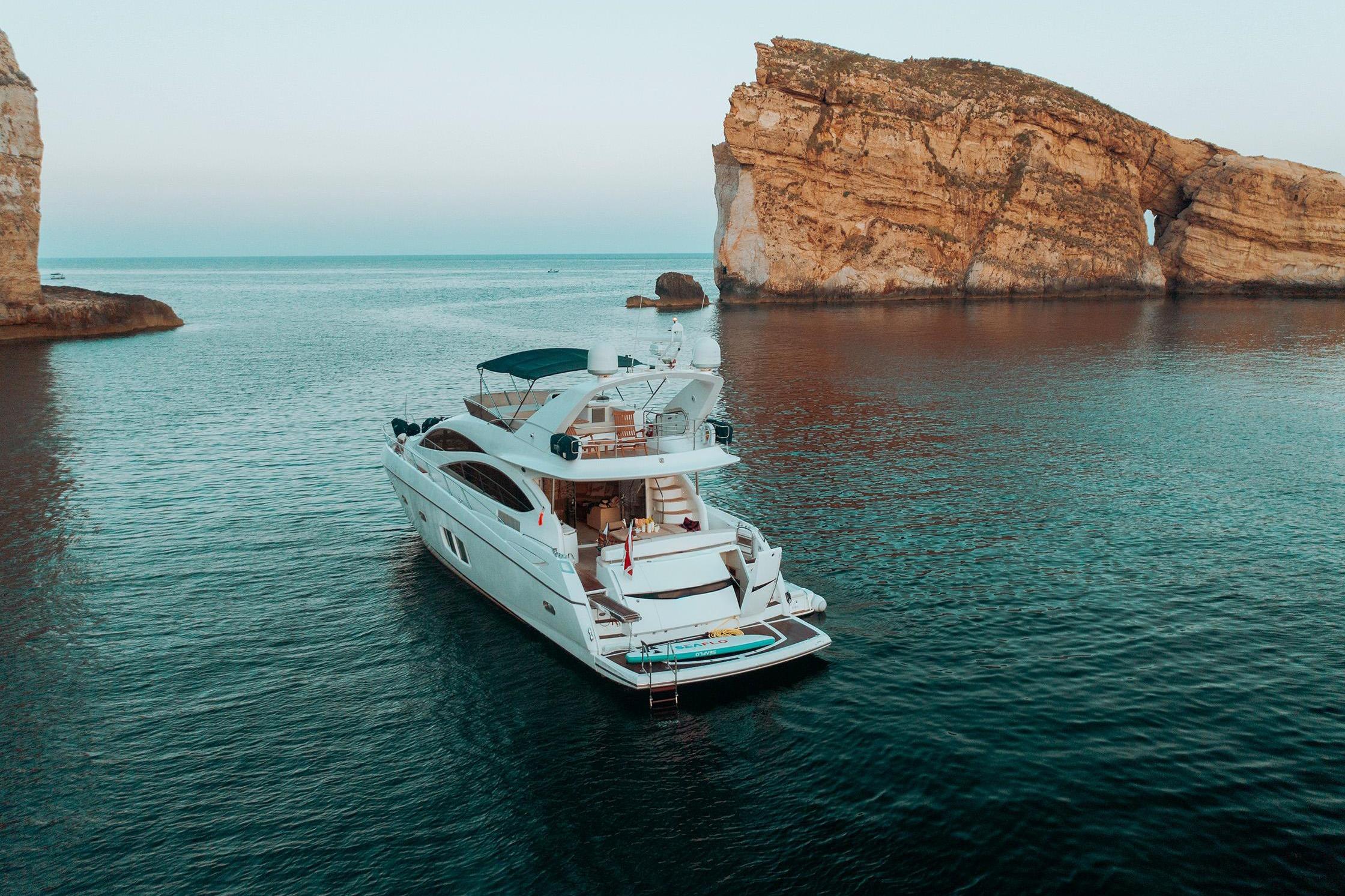 2008 Sunseeker Manhattan 70