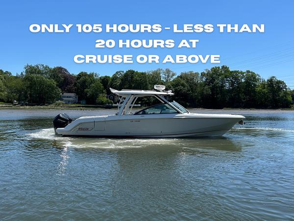 2021 Boston Whaler 320 Vantage