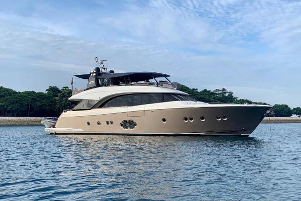 Monte Carlo Yachts MCY 86 MCY 86
