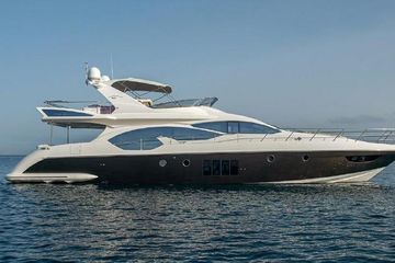 2009 Azimut 70