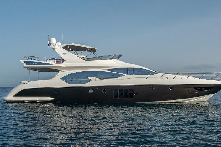 2009 Azimut 70