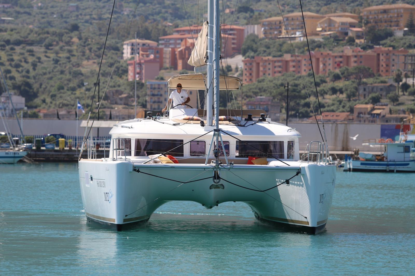 2012 Lagoon 450F