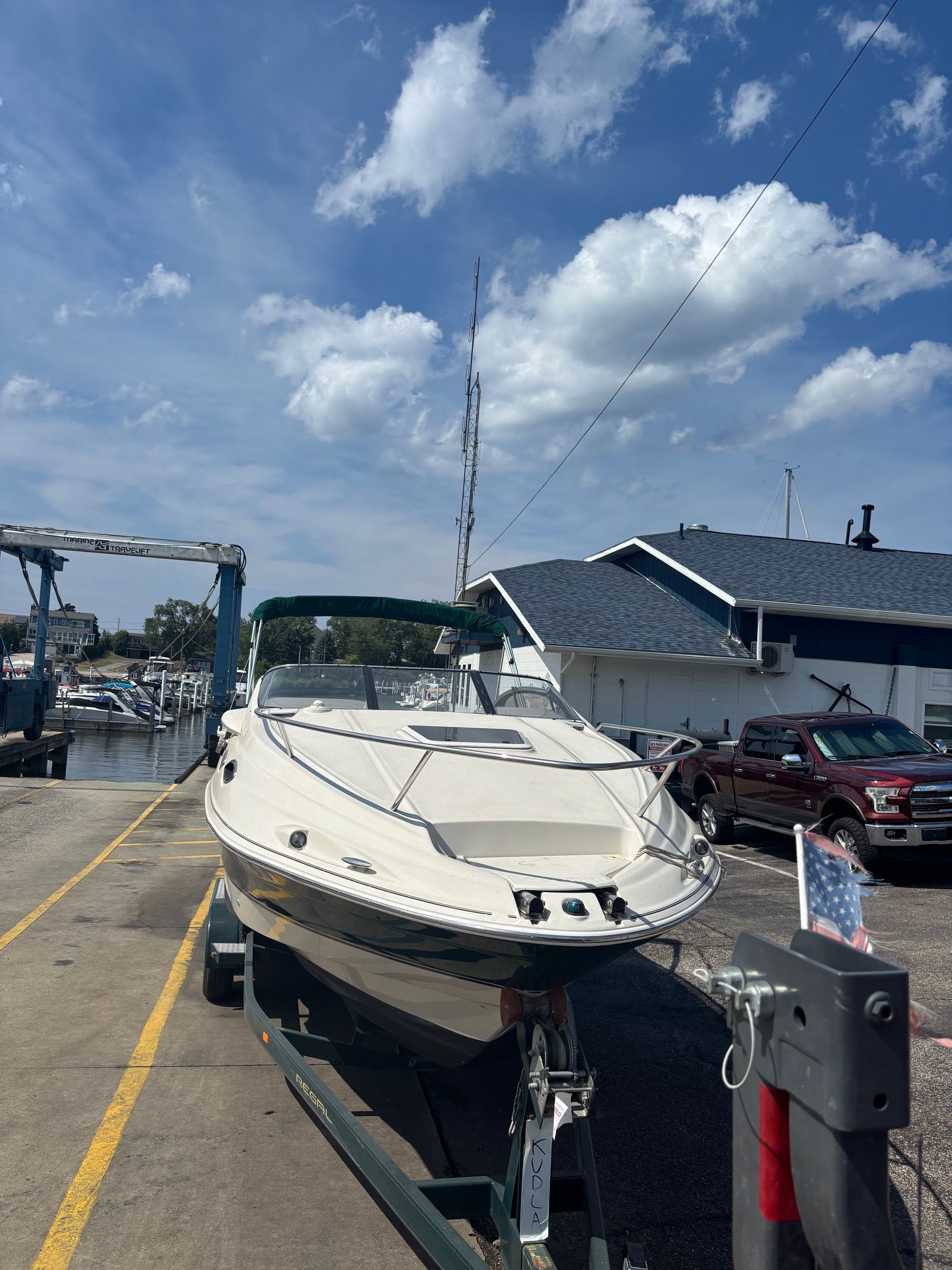 2000 Regal 2550 LSC