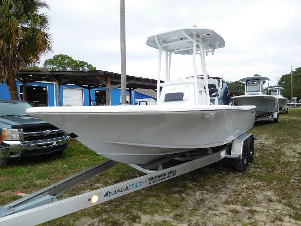 2025 Tidewater 2210 Carolina Bay