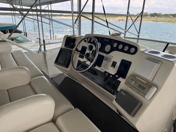 1996 Silverton 372 Motor Yacht
