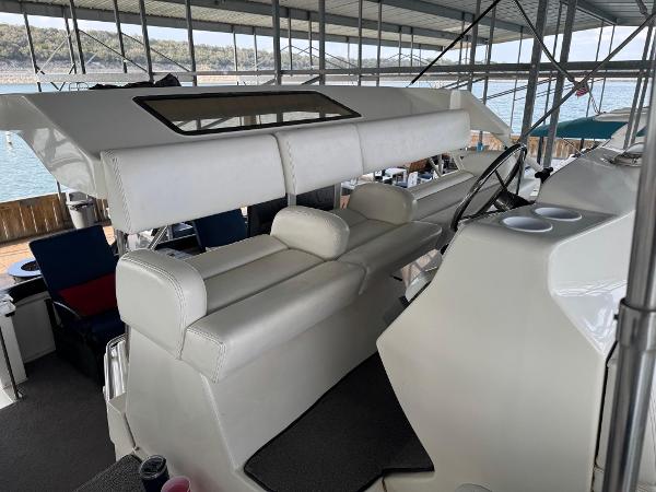 1996 Silverton 372 Motor Yacht