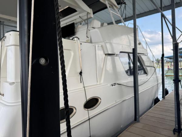 1996 Silverton 372 Motor Yacht