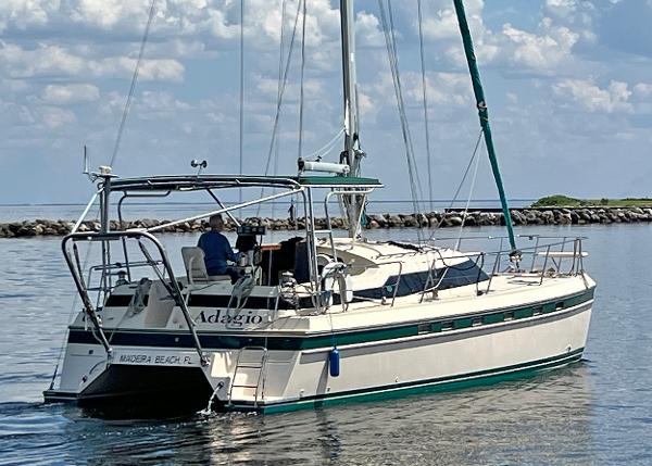 1998 Island Packet Cat 35