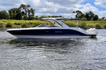 2019 Sea Ray SLX 310 Outboard