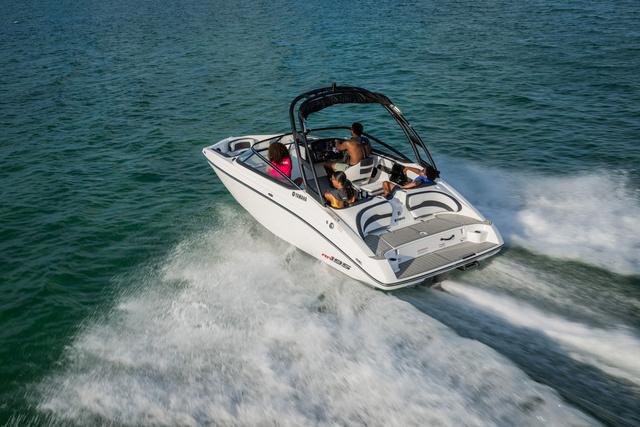 Yamaha Boats AR195