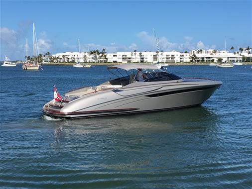 Riva RivaRama 44 2007 Riva 44 Rivarama "No Name" - Profile