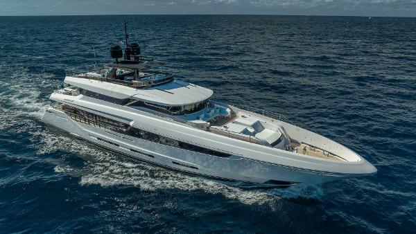 2016 Mangusta oceano 42