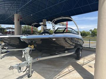 2025 Yamaha Boats 195S