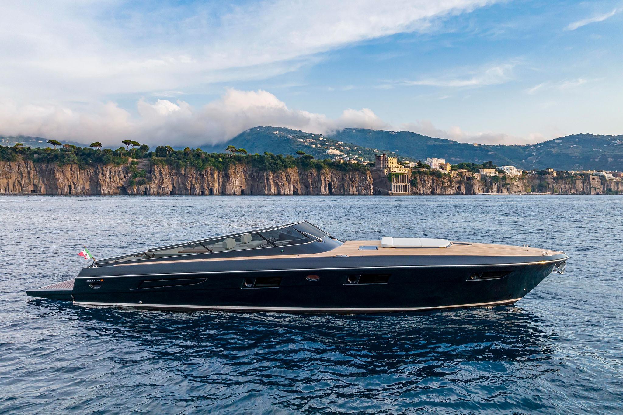 2023 Itama 62 RS