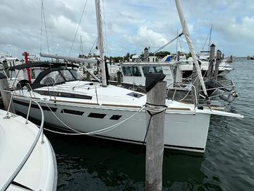 2022 Jeanneau Sun Odyssey 349