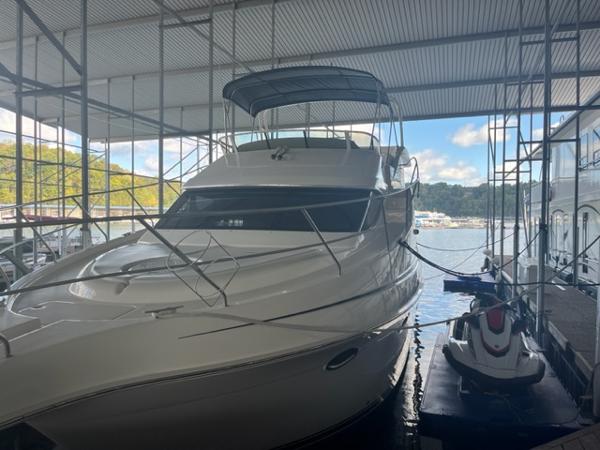 2002 Silverton 39 Motor Yacht