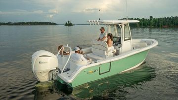 2026 Sea Hunt Ultra 239 SE