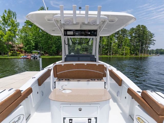 2026 Sea Hunt Ultra 305SE