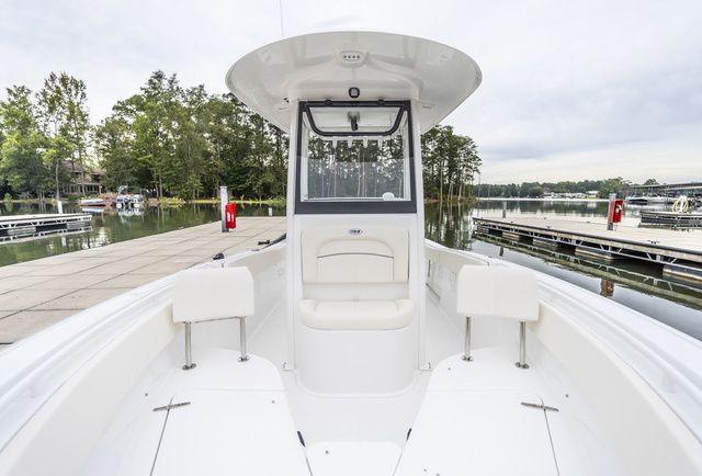 2026 Sea Hunt Ultra 245SE