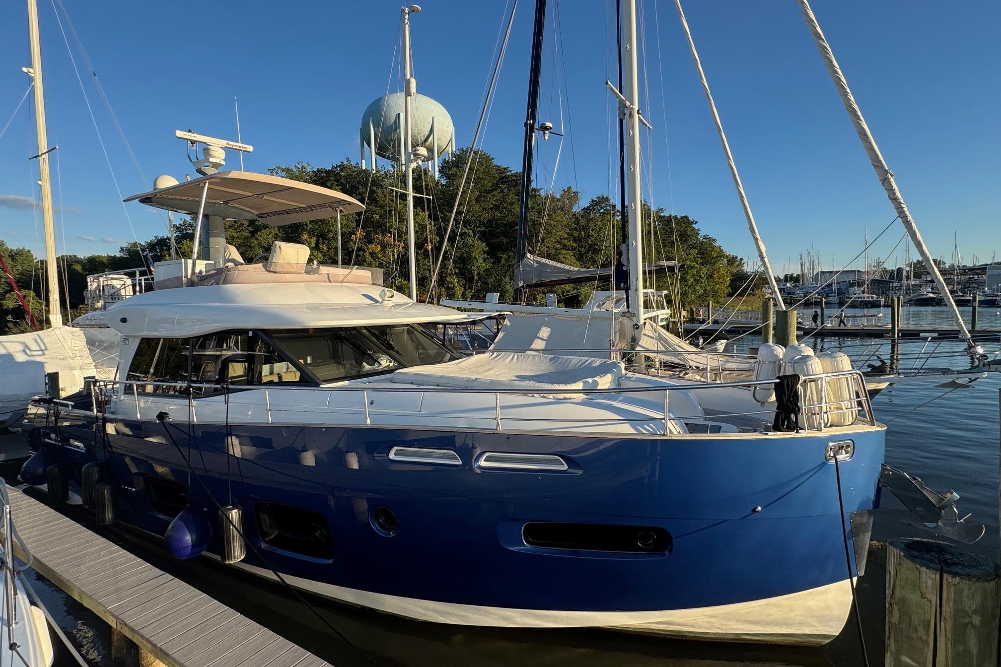 2014 Azimut Magellano 50