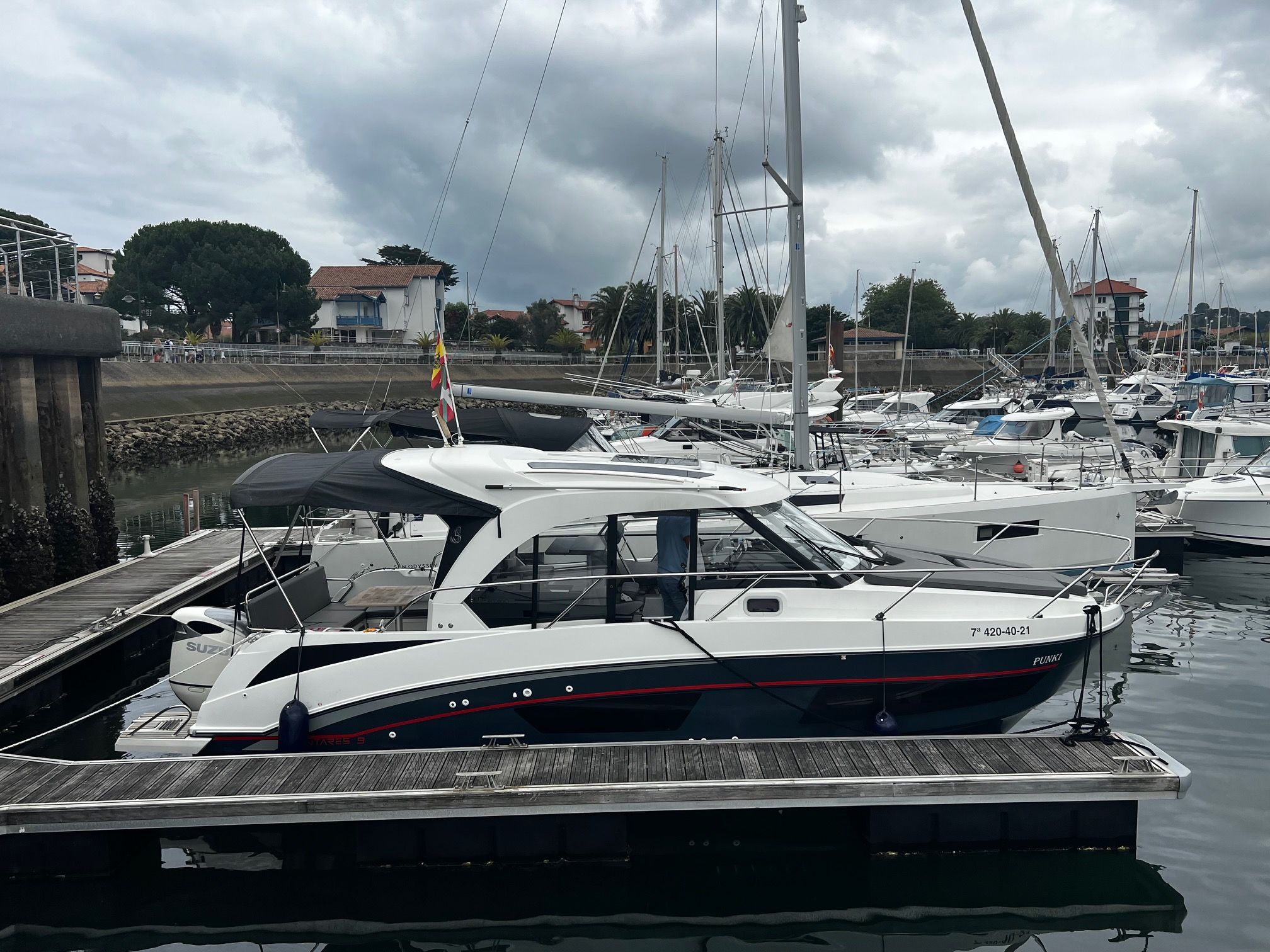 2021 Beneteau Antares 9 OB