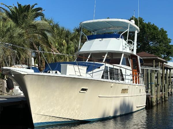 1972 Hatteras 44 Tri Cabin