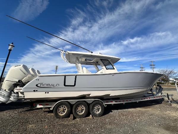 2024 Robalo R360 Center Console