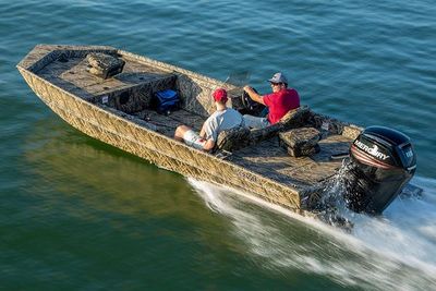 Lowe Roughneck 2070SC Manufacturer Provided Image Boat