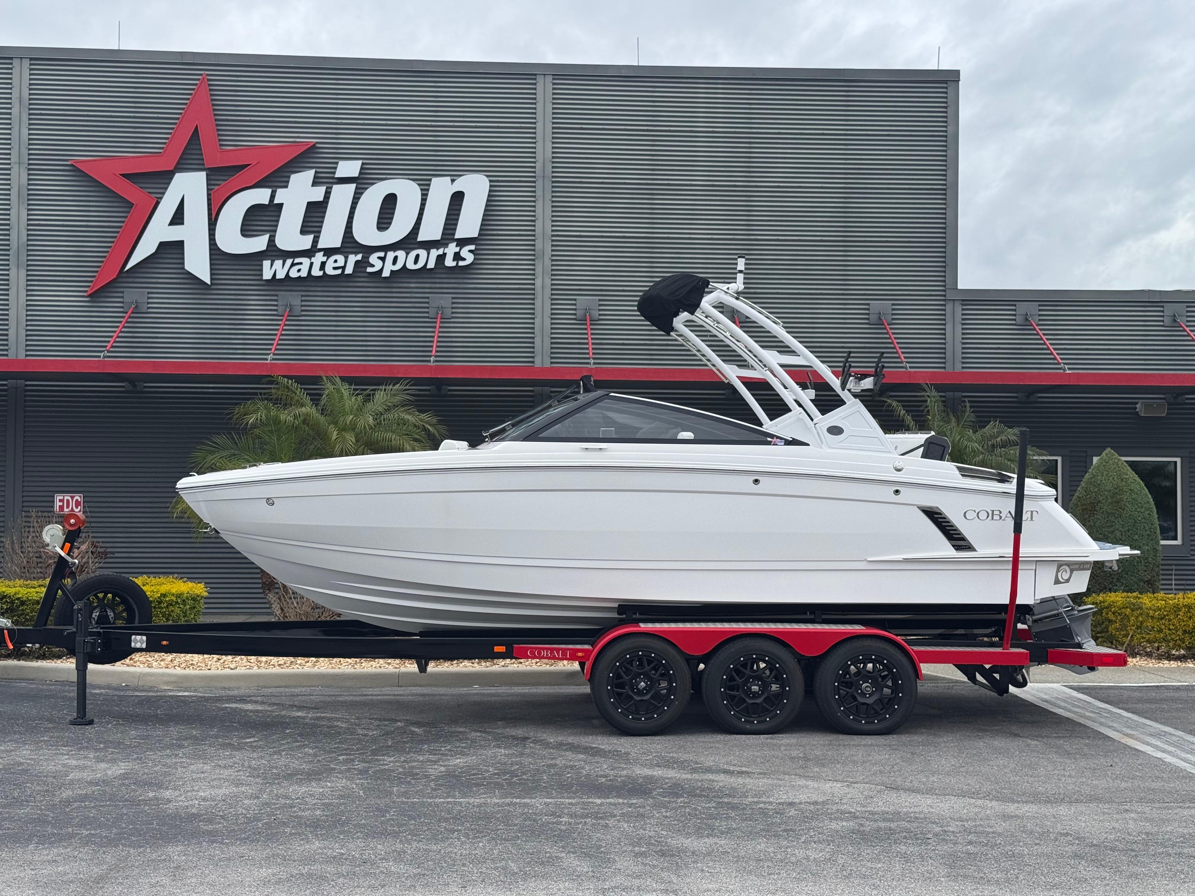 Cobalt R4 Surf