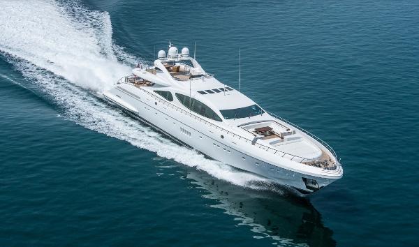 2007 Mangusta 165
