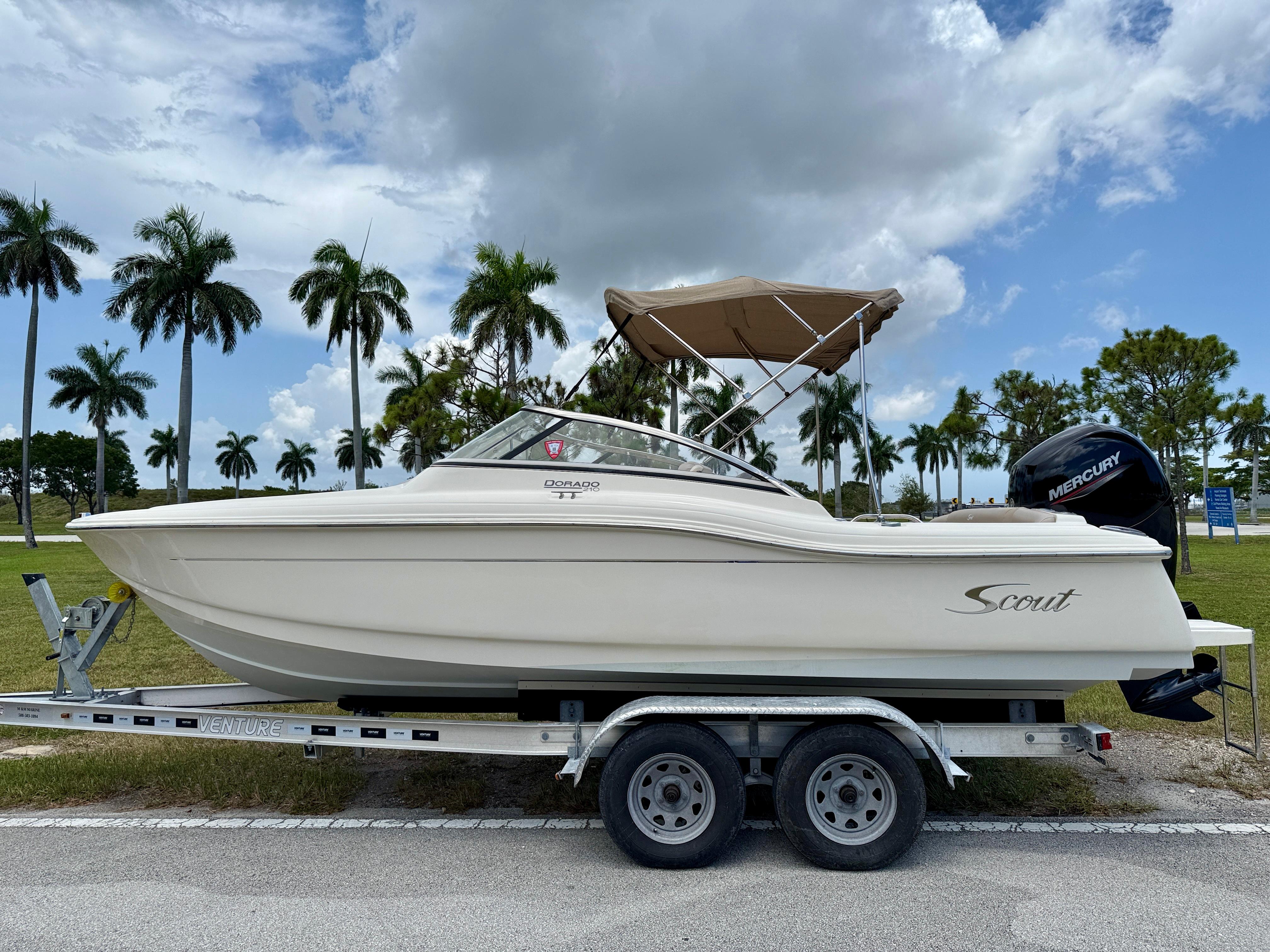 2022 Scout 210 Dorado