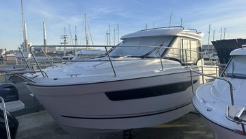 2023 Jeanneau Merry Fisher 895 Offshore