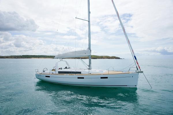 2018 Beneteau Oceanis 45