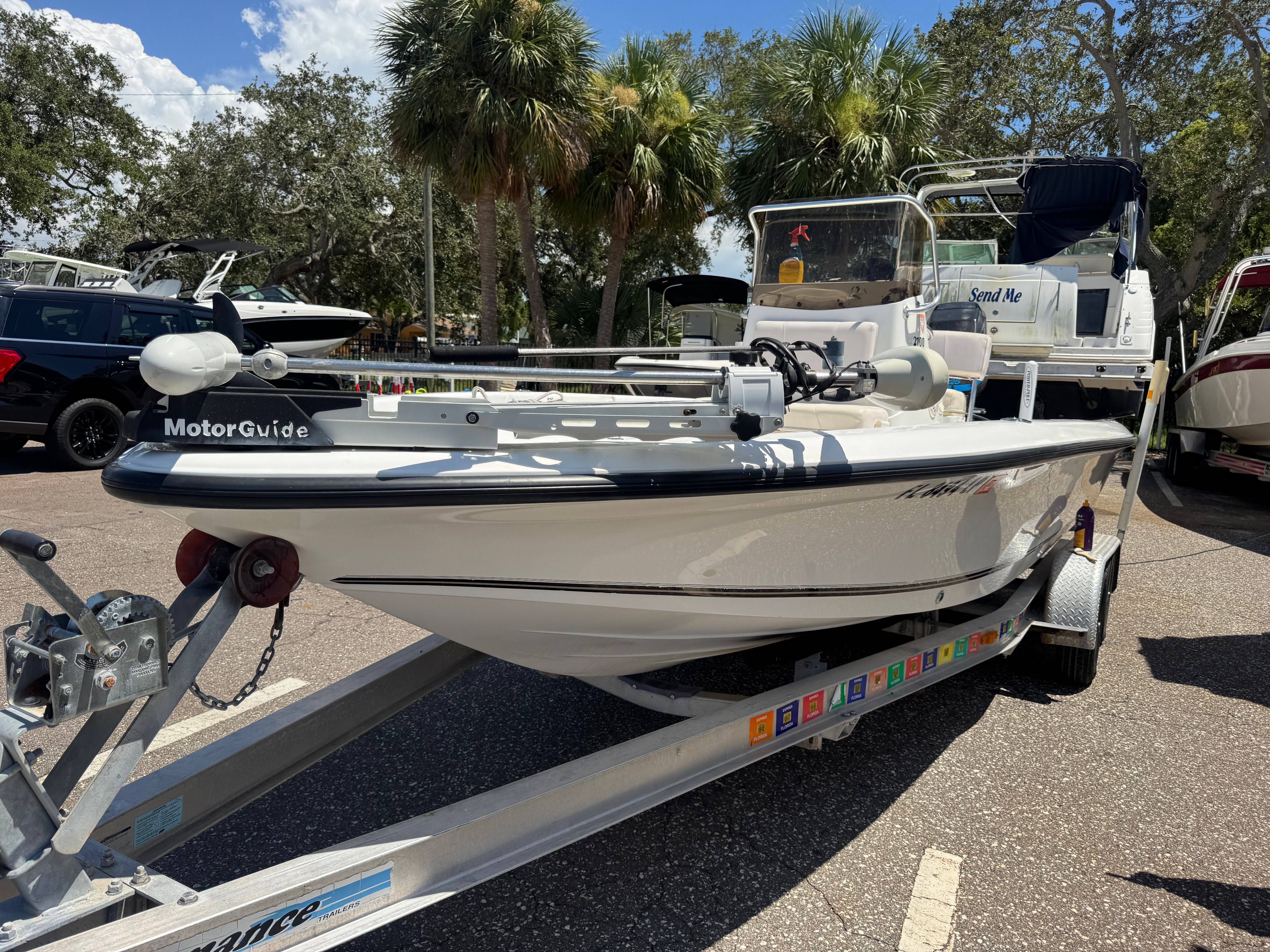 2001 Mako 2100 Bayshark