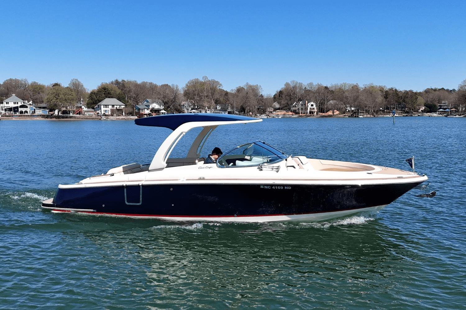 Chris-Craft 31 Launch