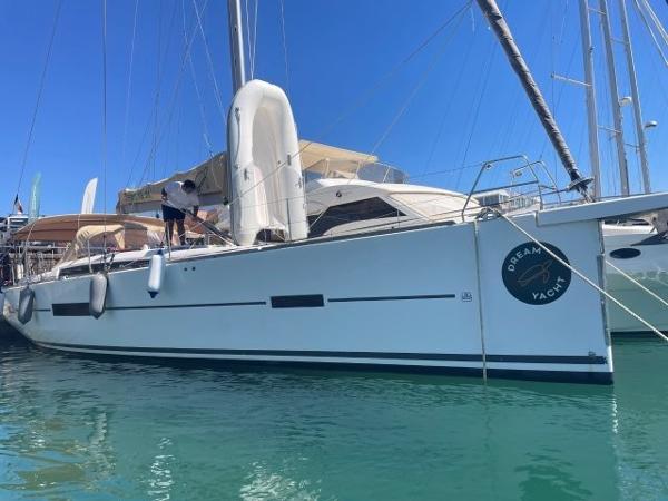 2017 Dufour 512 Grand Large