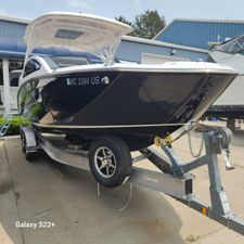 Yamaha Boats 275SD