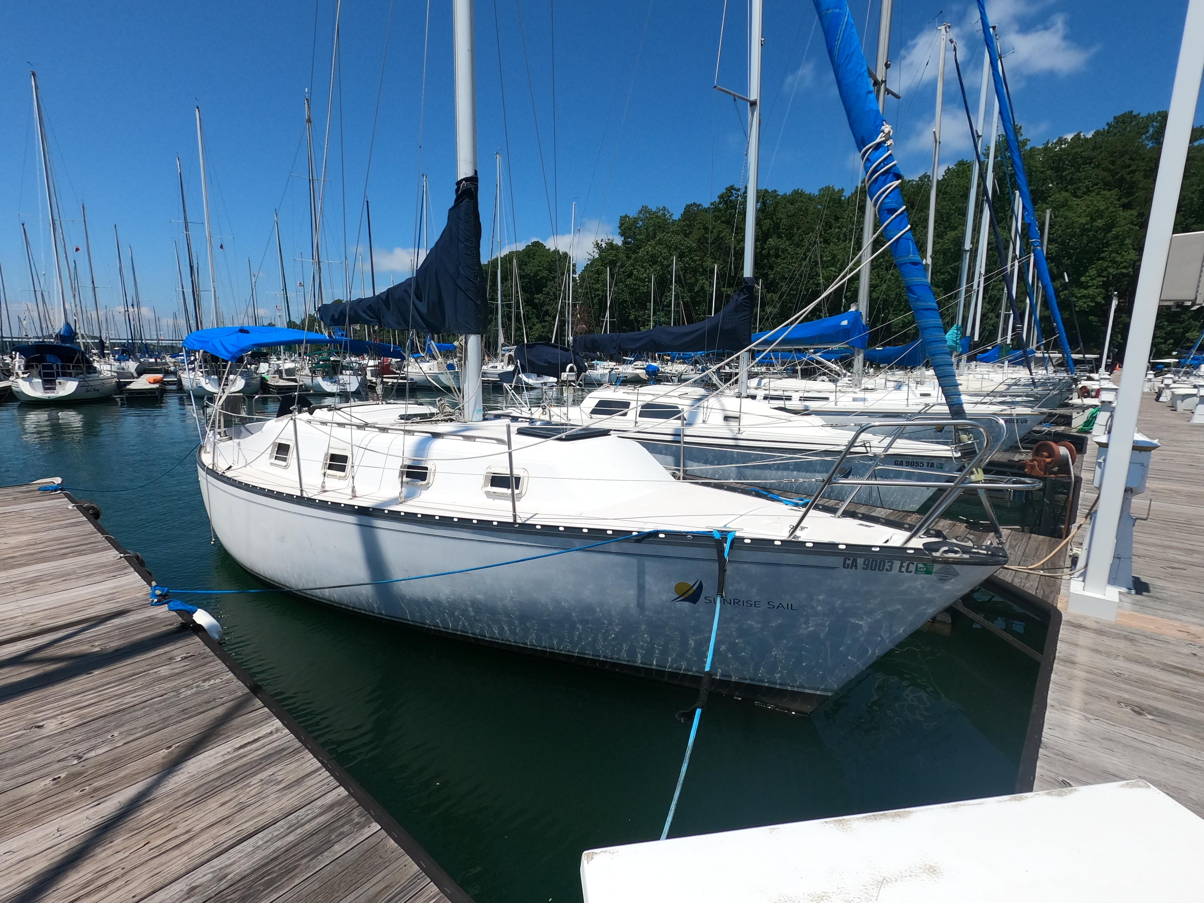 1979 Hunter 30