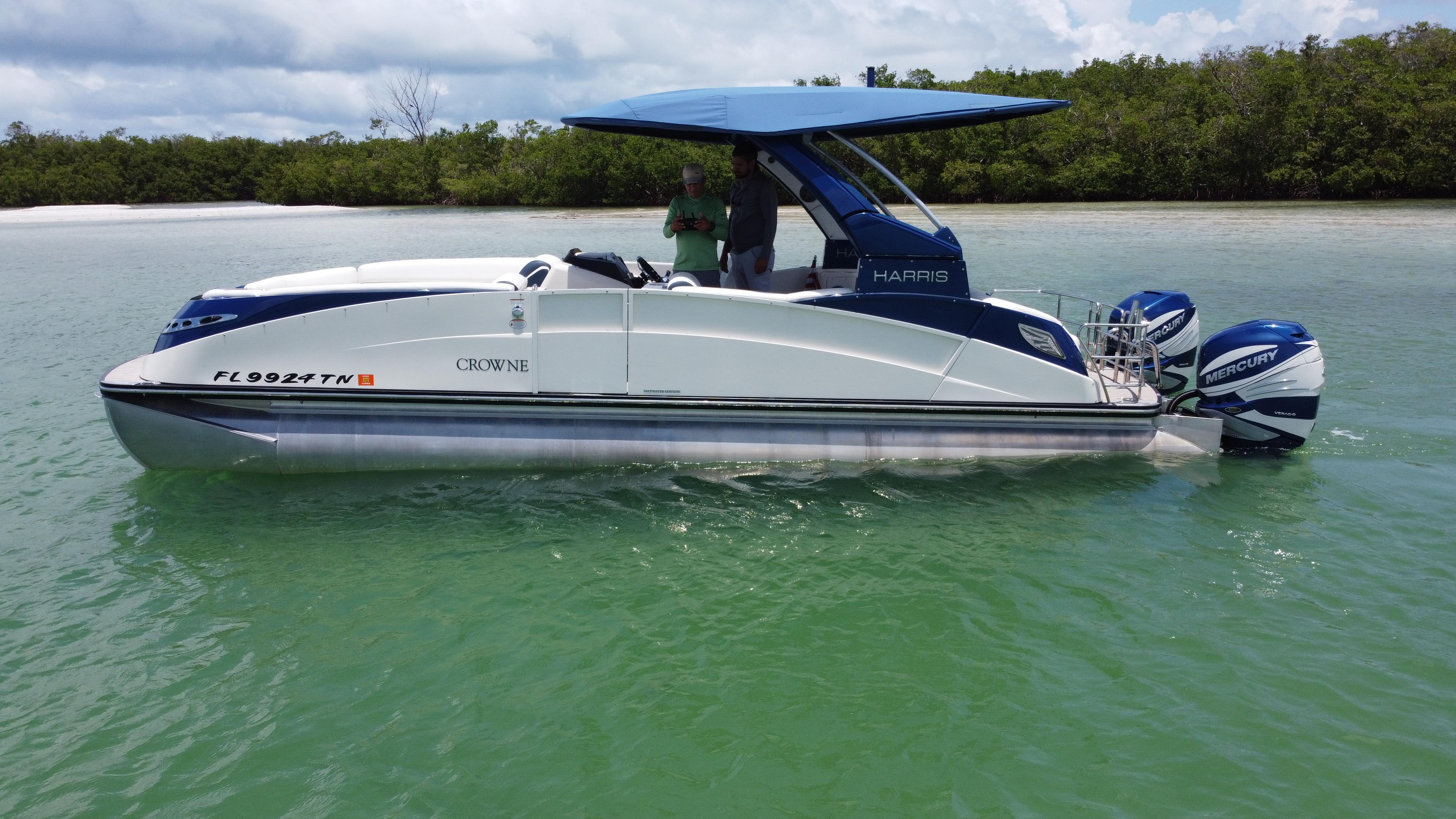 2021 Harris Crowne SL 270 Twin Engine