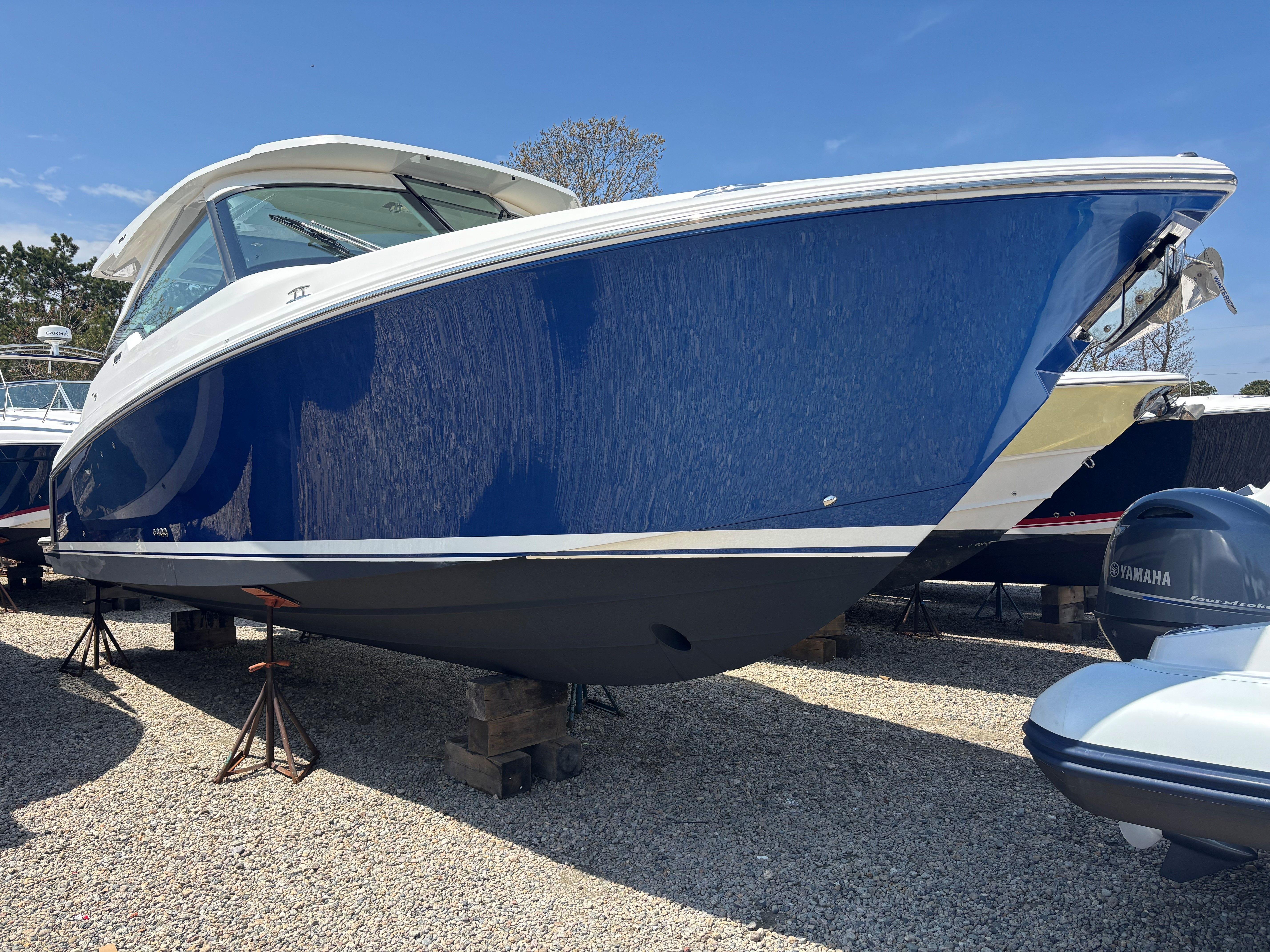 2021 Tiara Yachts 34 LX