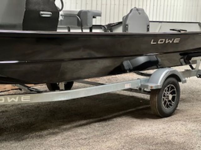 2026 Lowe Roughneck RX1870 Pathfinder