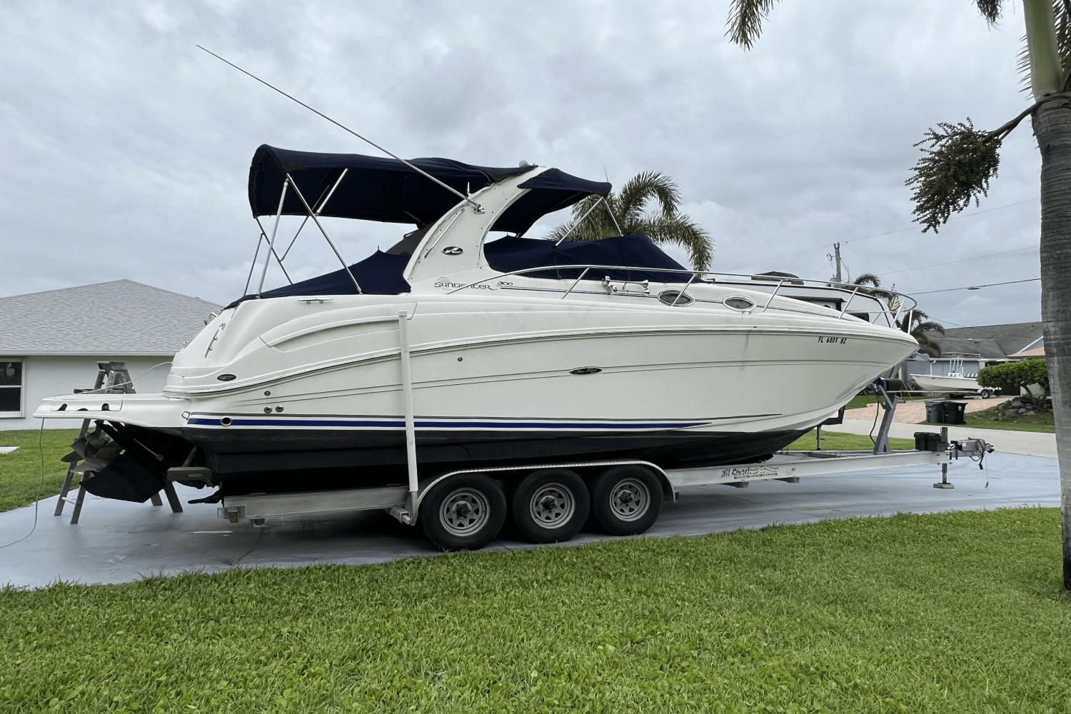 2005 Sea Ray 300 Sundancer