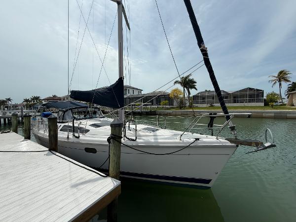 1999 Hunter 376
