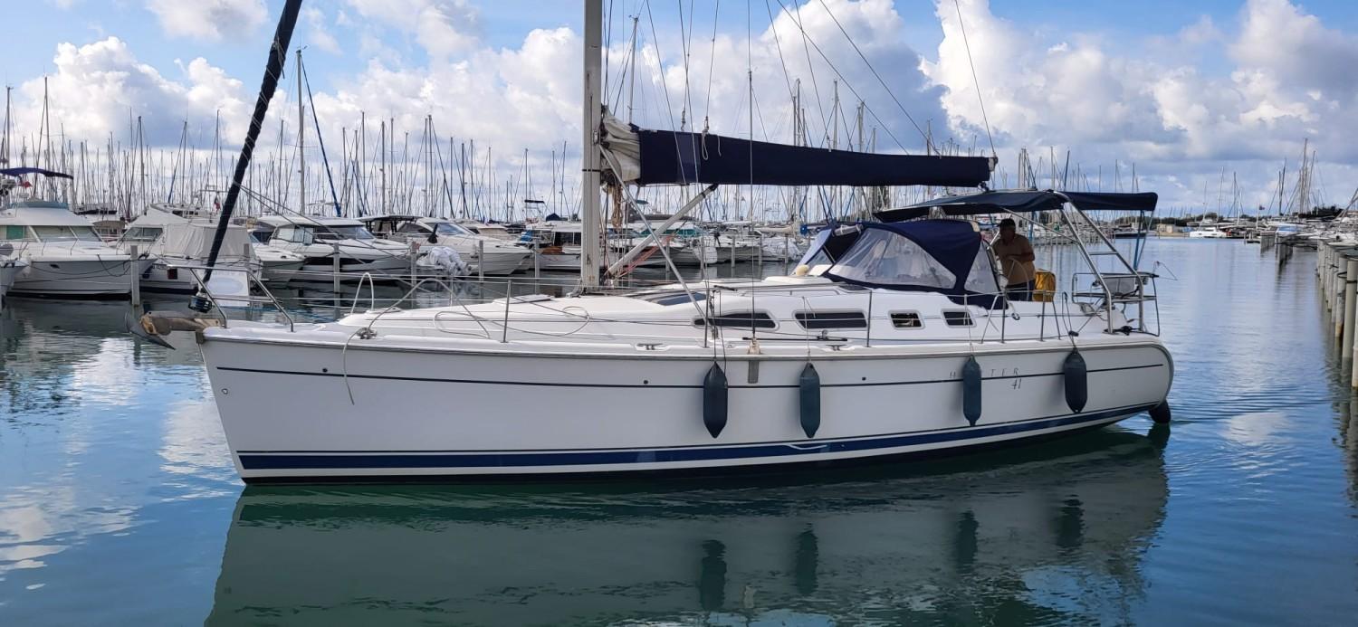 2004 Hunter 41