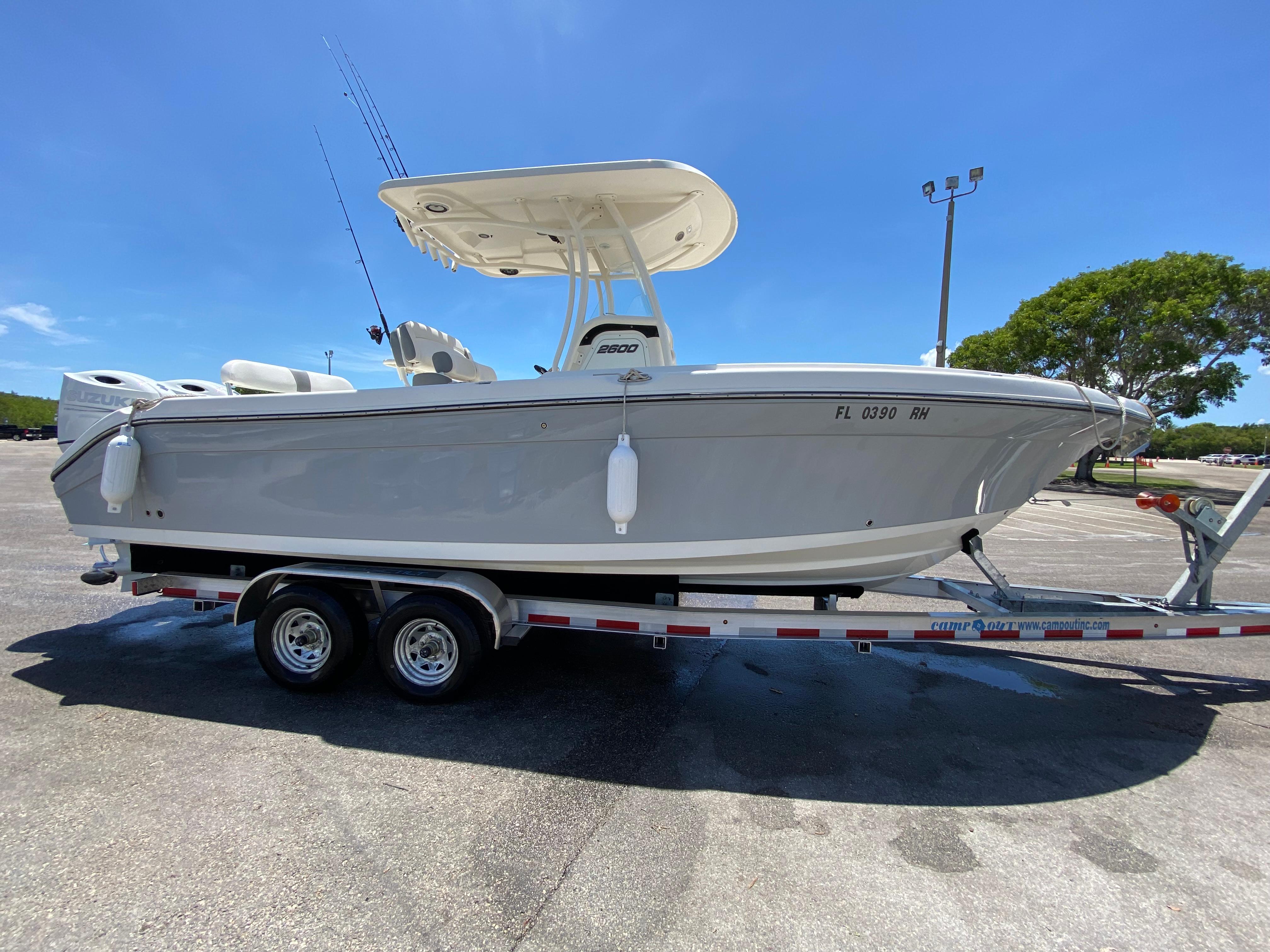 2017 Century 2600 Center Console