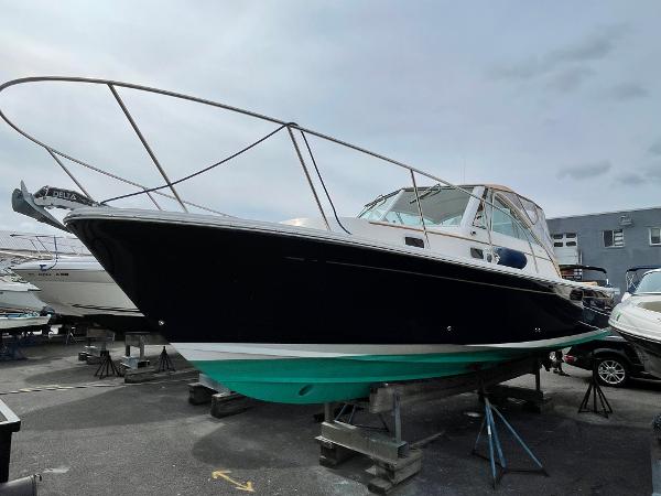 2004 Hunt Yachts Surfhunter 29